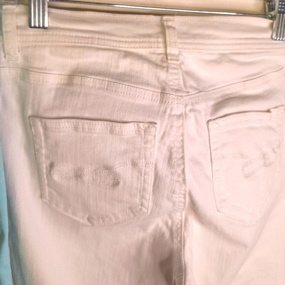 Two Pair of Slim Leg Jeans White/ Light Teal Size 6p - Picture 7 of 9